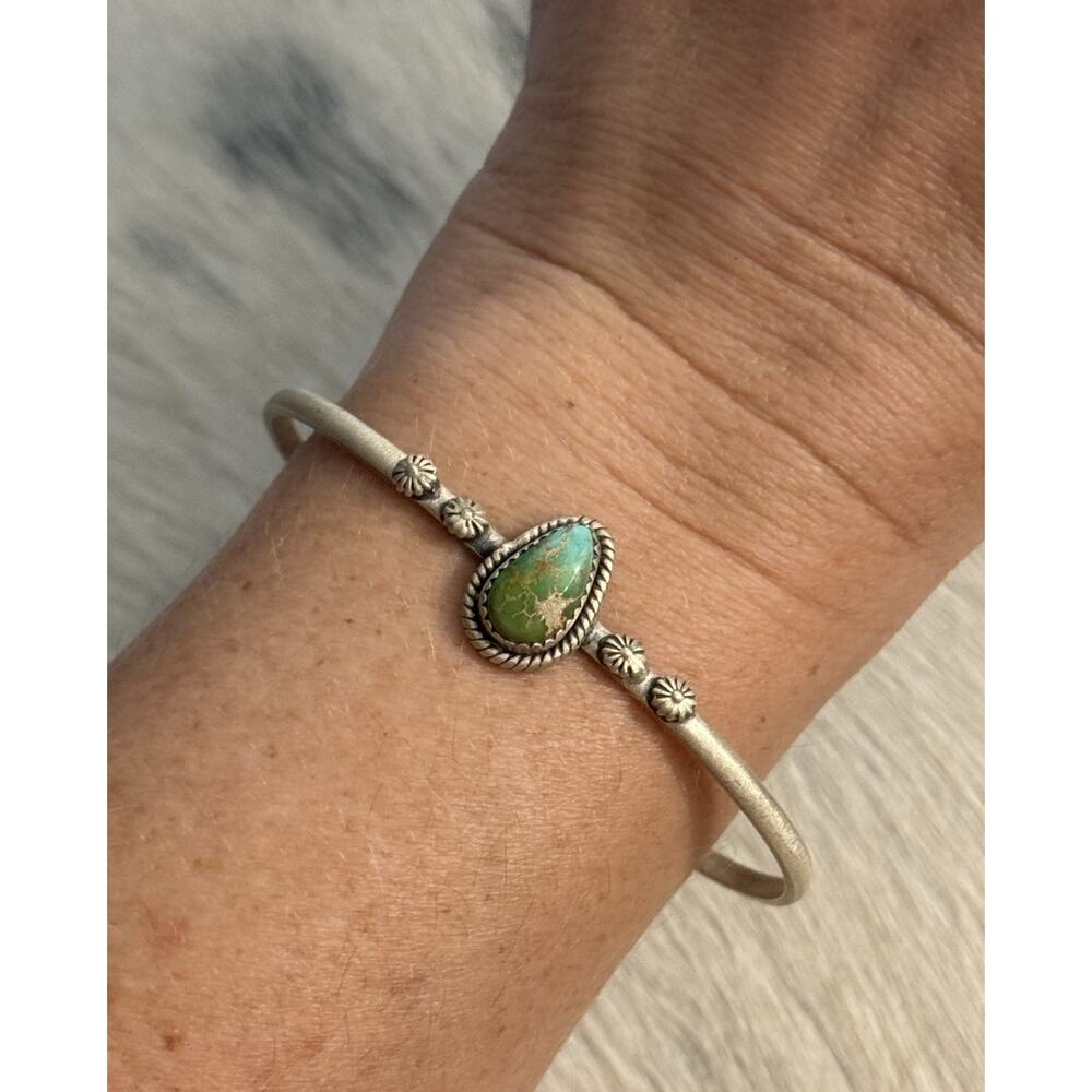 Sterling Silver Green Sonoran Gold Turquoise Teardrop Single Stone Cuff Bracelet